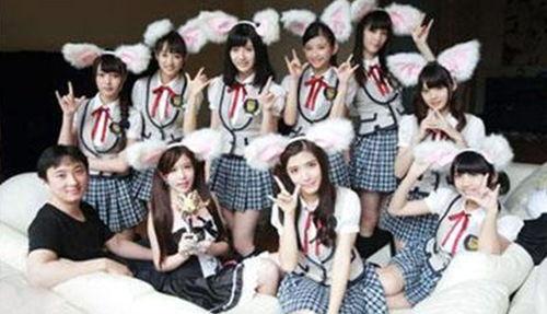 娱乐吃瓜荟全集,揭秘娱乐圈幕后故事，带你领略明星们的真实生活